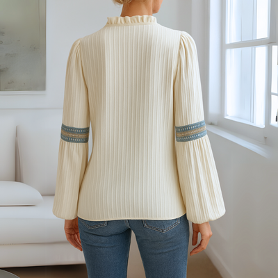 Petra™ | Blondebluse med V-hals