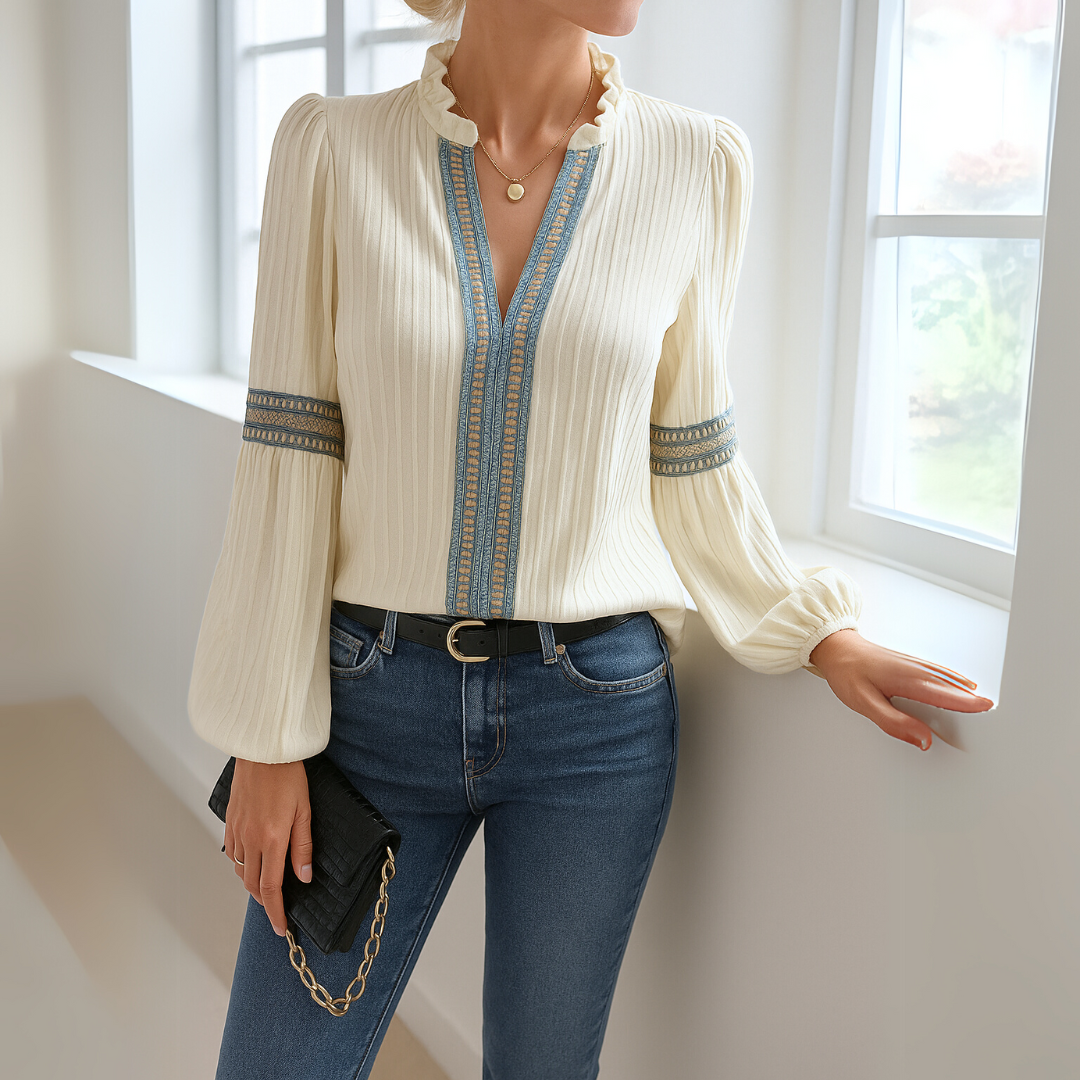 Petra™ | Blondebluse med V-hals