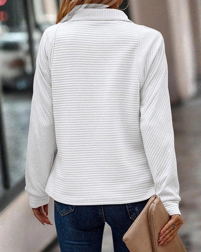 Freda | Stilfuld Ribbet Pullover med Kvarte Lynlås